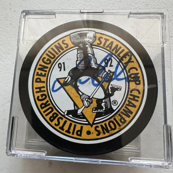 MARIO LEMIEUX SIGNED PITTSBURGH PENGUINS AUTOGRAPHED NHL PUCK IN CASE W/COA 841 - Picture 1 of 7